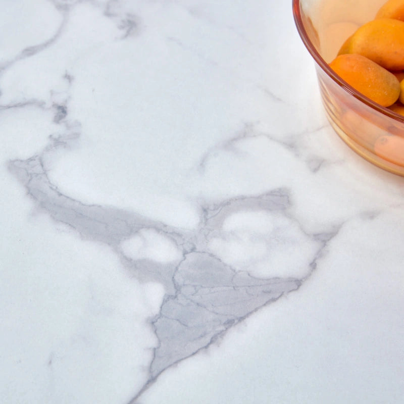 This round coffee table is suitable for small spaces and living rooms.